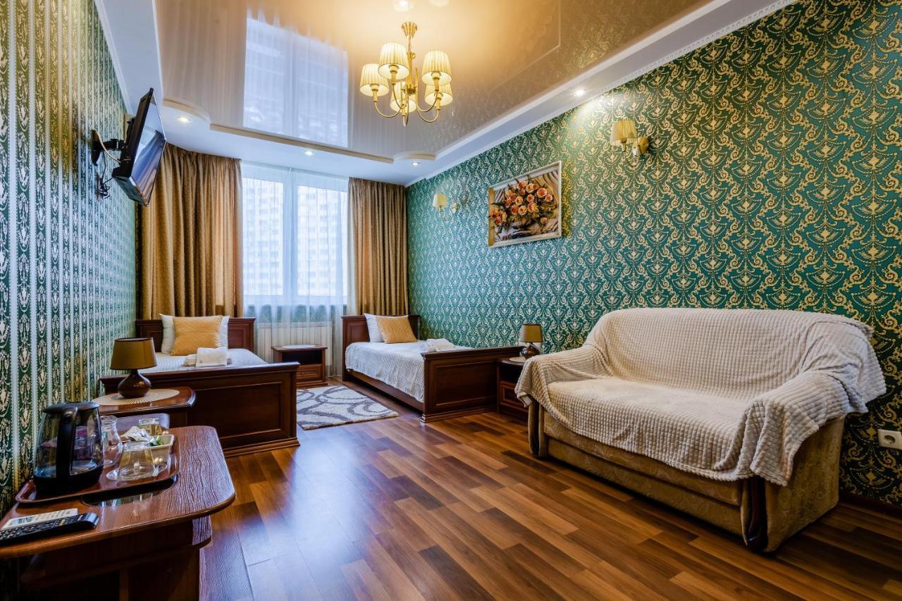 Poznyakoff Aparthotel Kyiv Exterior photo