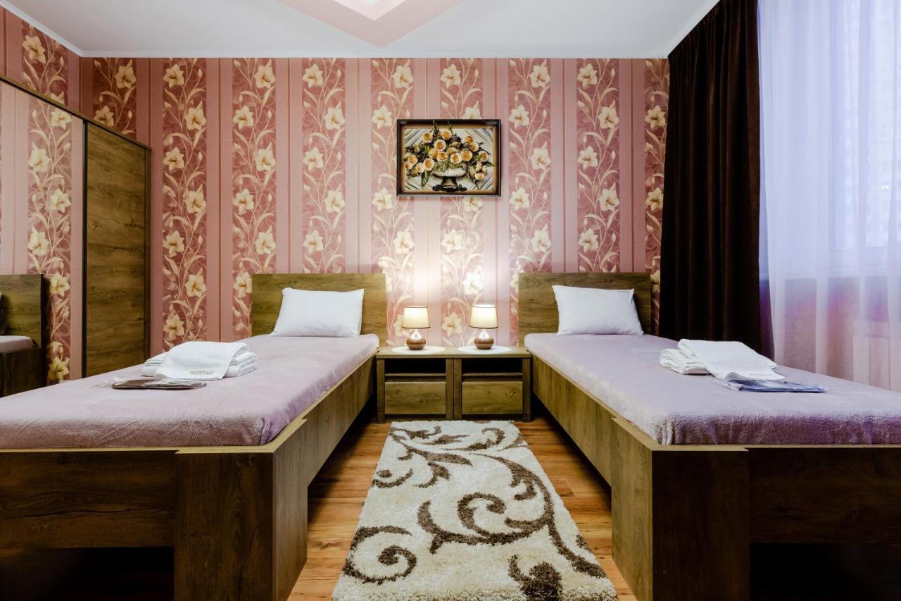Poznyakoff Aparthotel Kyiv Exterior photo