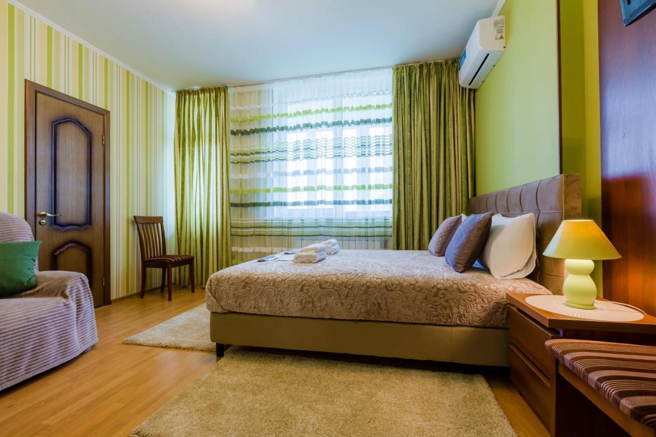 Poznyakoff Aparthotel Kyiv Exterior photo
