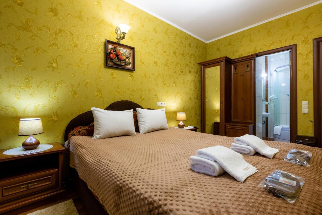Poznyakoff Aparthotel Kyiv Exterior photo