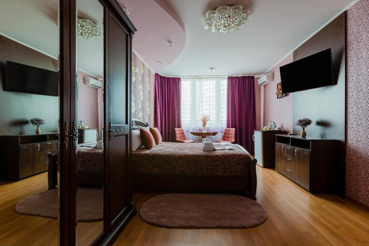 Poznyakoff Aparthotel Kyiv Exterior photo
