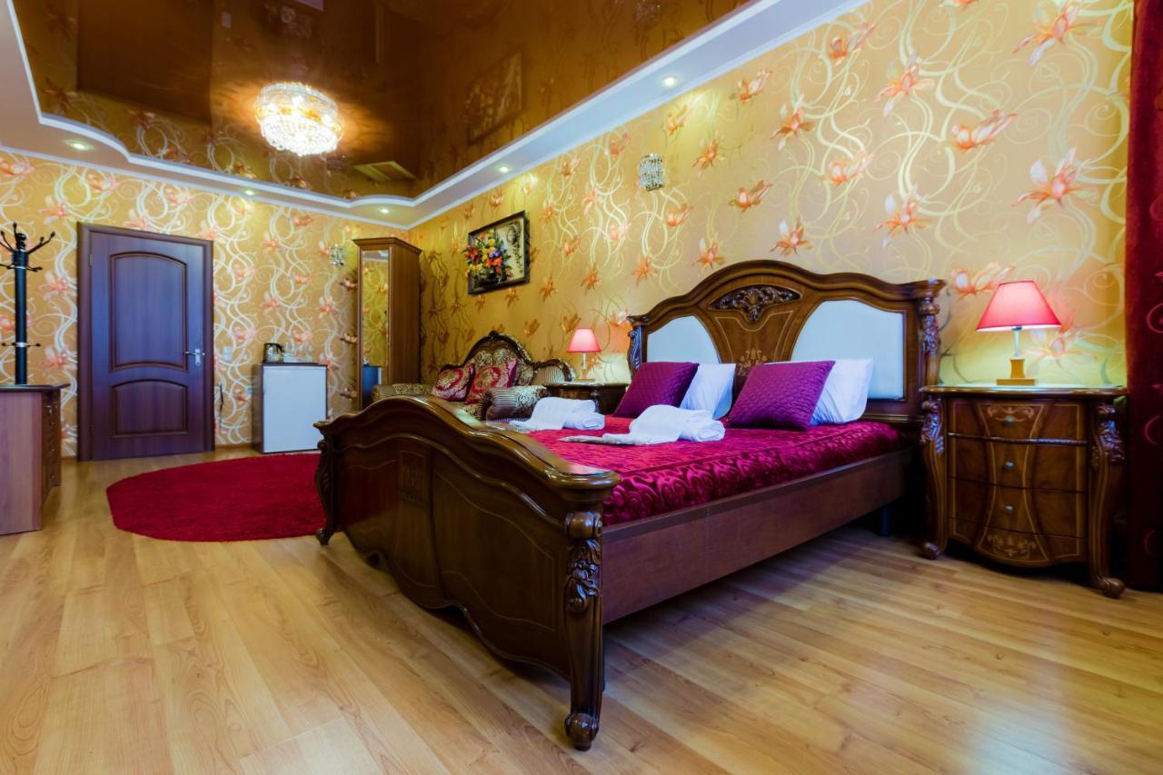 Poznyakoff Aparthotel Kyiv Exterior photo
